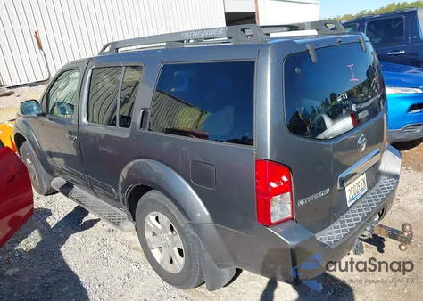 2005 Nissan Pathfinder Le from USA, damaged, VIN 5N1AR18U85C708599